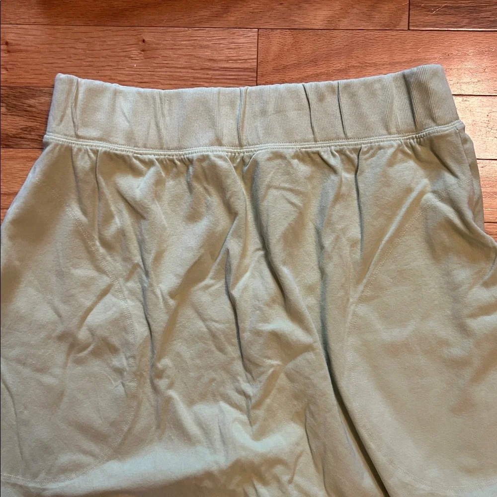 Free People hot shot relaxed set. Size medium. Light green color called Moss. - Picture 3 of 13